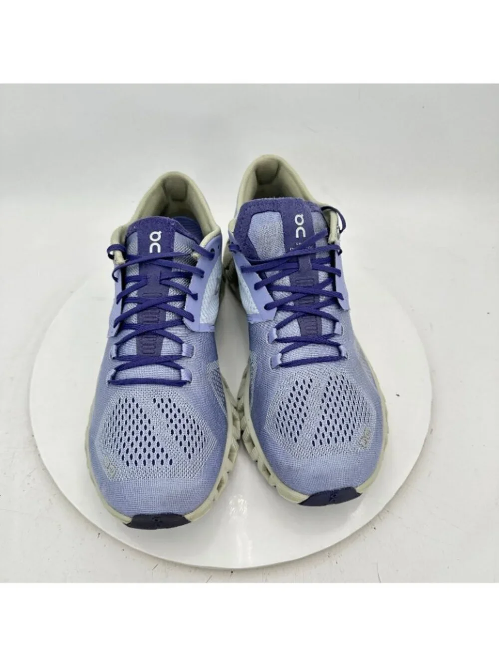 On Cloud X Swiss Engineering Women Size 10.5 Lavender Ice Running Shoes